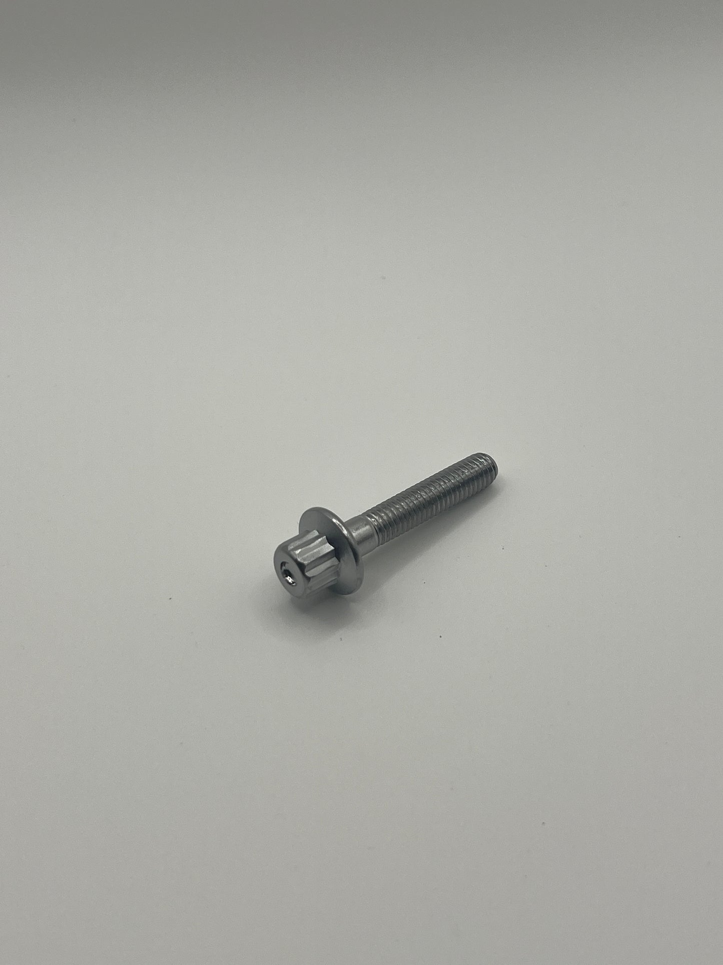 M6 Wheel Bolt Chrome 32mm