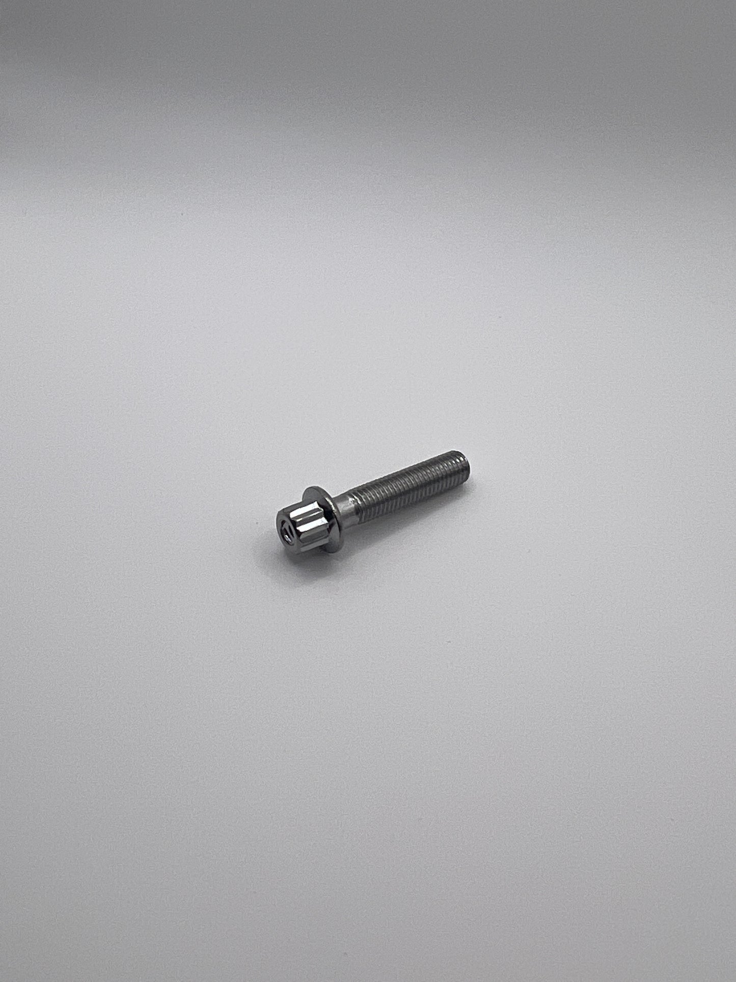 M7 Wheel Bolt Chrome 32mm